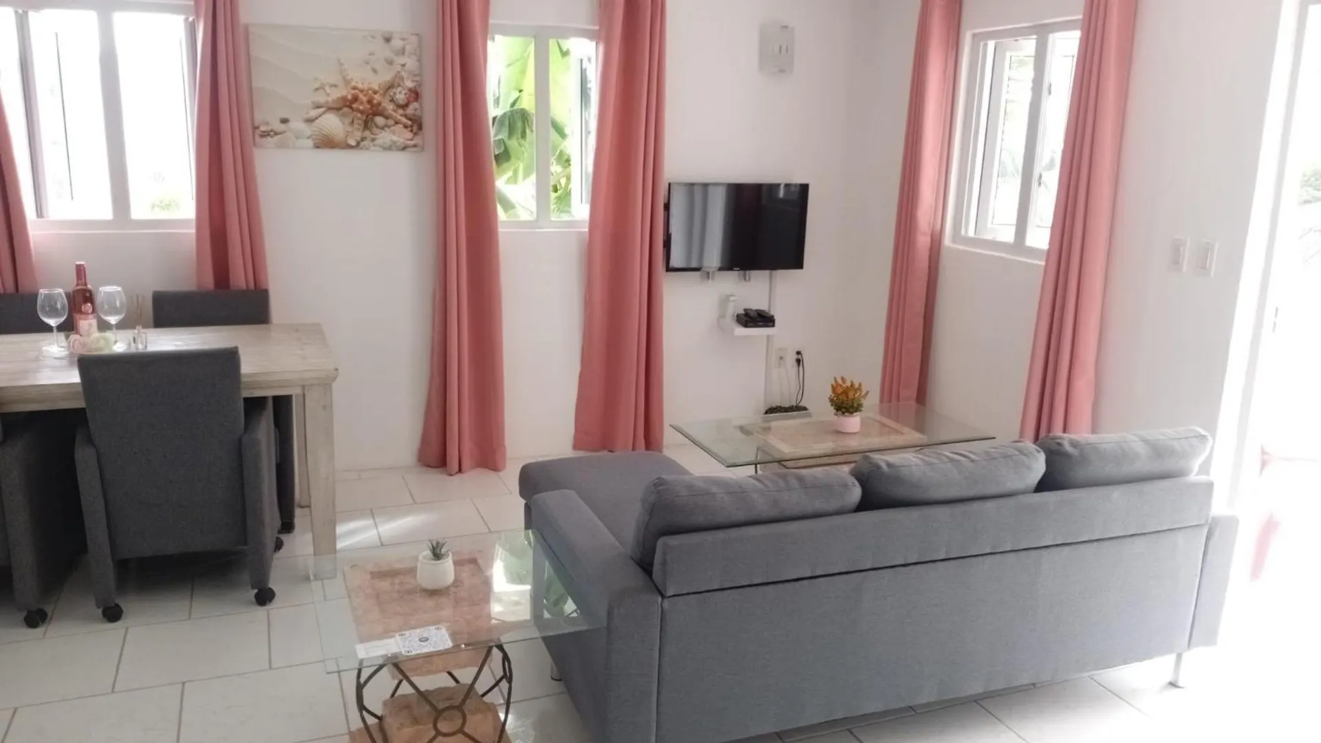High View Apartments C Willemstad